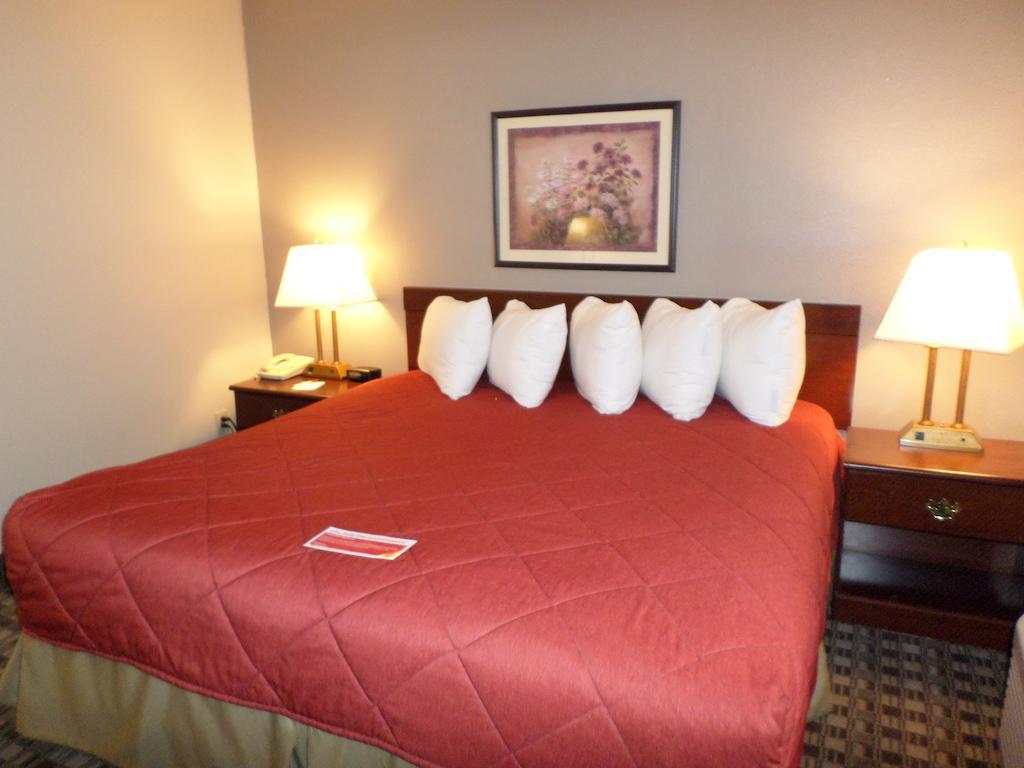 Wingate By Wyndham Canton-Hall Of Fame Extérieur photo