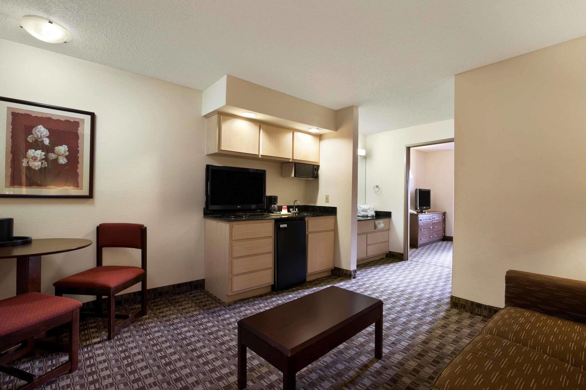 Wingate By Wyndham Canton-Hall Of Fame Extérieur photo